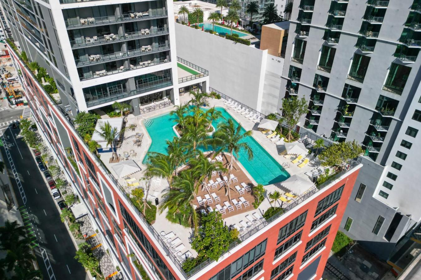 3002 Downtown In Front Of Kaseya Center With Gym And Pool Casa de férias Miami