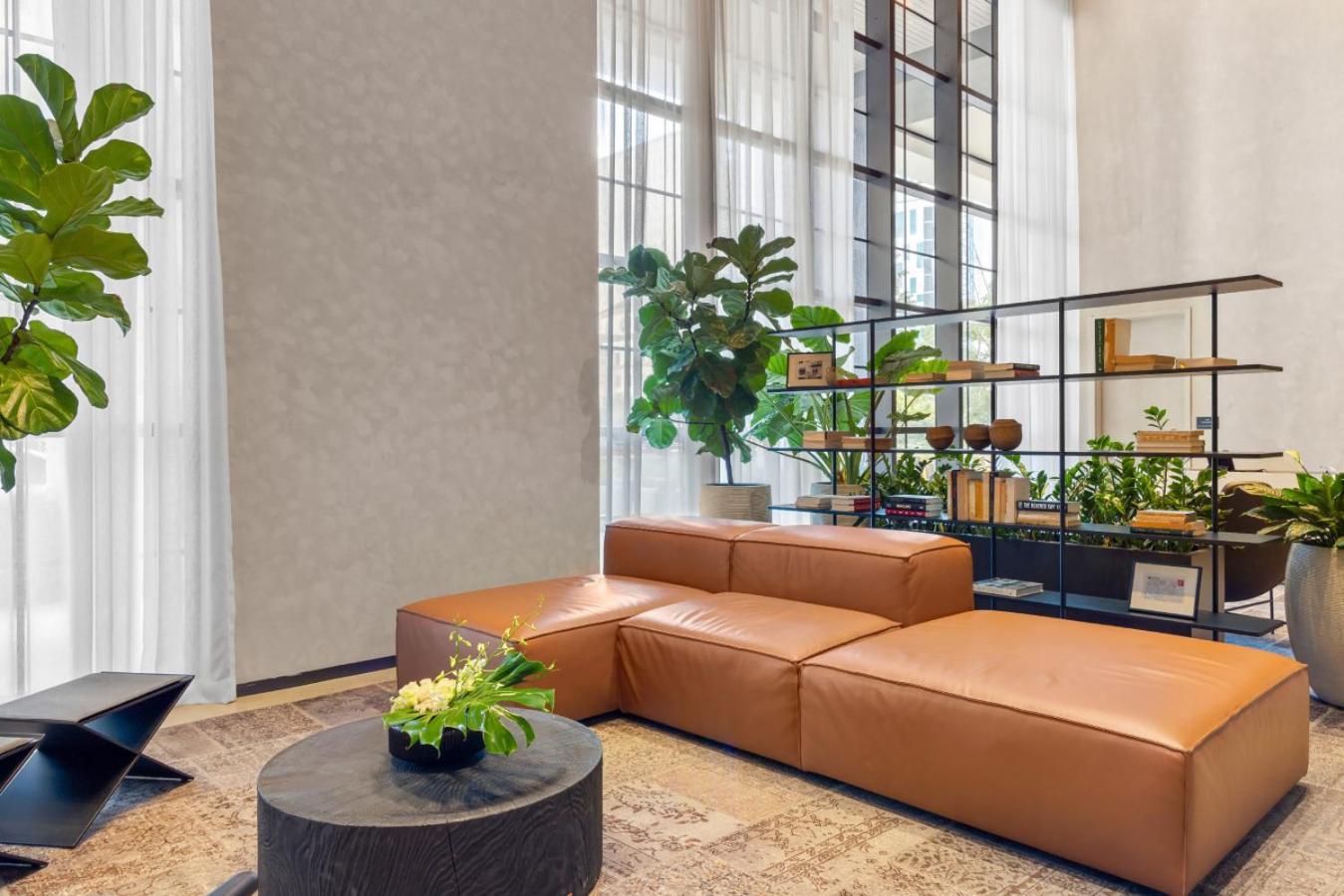 3002 Downtown In Front Of Kaseya Center With Gym And Pool *