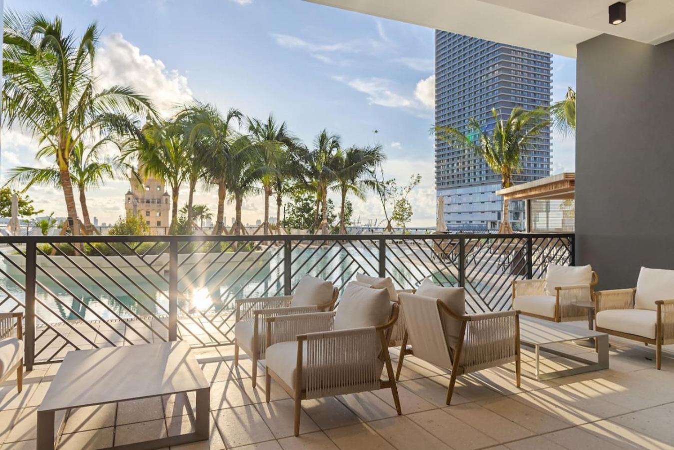 3002 Downtown In Front Of Kaseya Center With Gym And Pool *